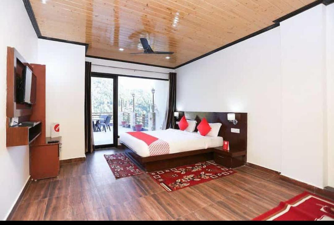 מוסורי Hotel 7 Heavens מראה חיצוני תמונה