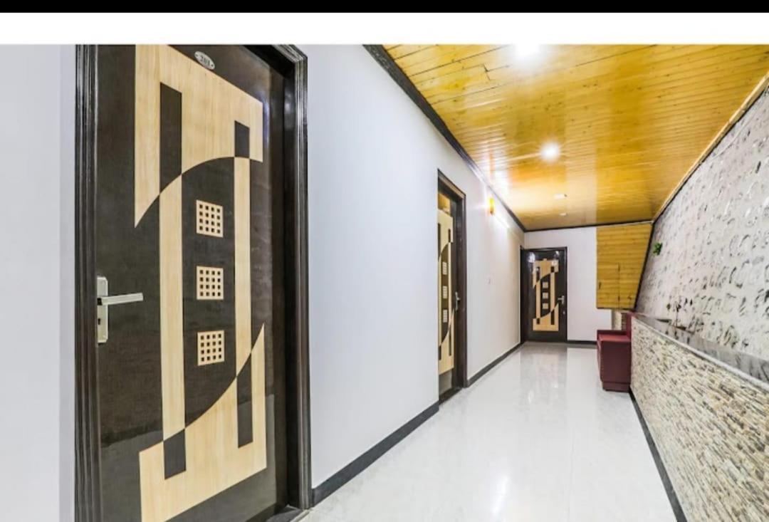 מוסורי Hotel 7 Heavens מראה חיצוני תמונה