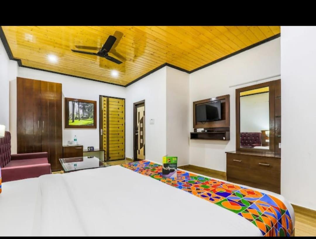 מוסורי Hotel 7 Heavens מראה חיצוני תמונה